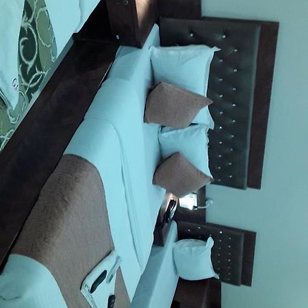 Hotel Golden Hayyath Inn Βομβάη Εξωτερικό φωτογραφία