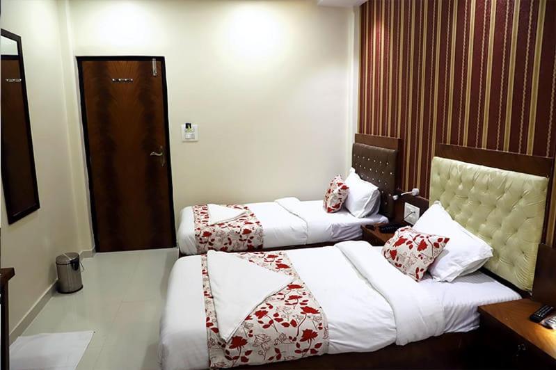 Hotel Golden Hayyath Inn Βομβάη Εξωτερικό φωτογραφία