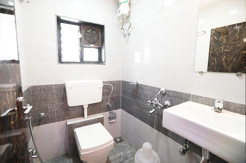 Hotel Golden Hayyath Inn Βομβάη Εξωτερικό φωτογραφία