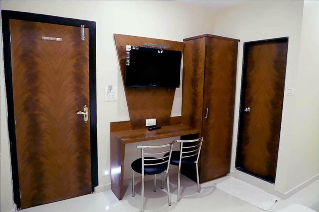 Hotel Golden Hayyath Inn Βομβάη Εξωτερικό φωτογραφία